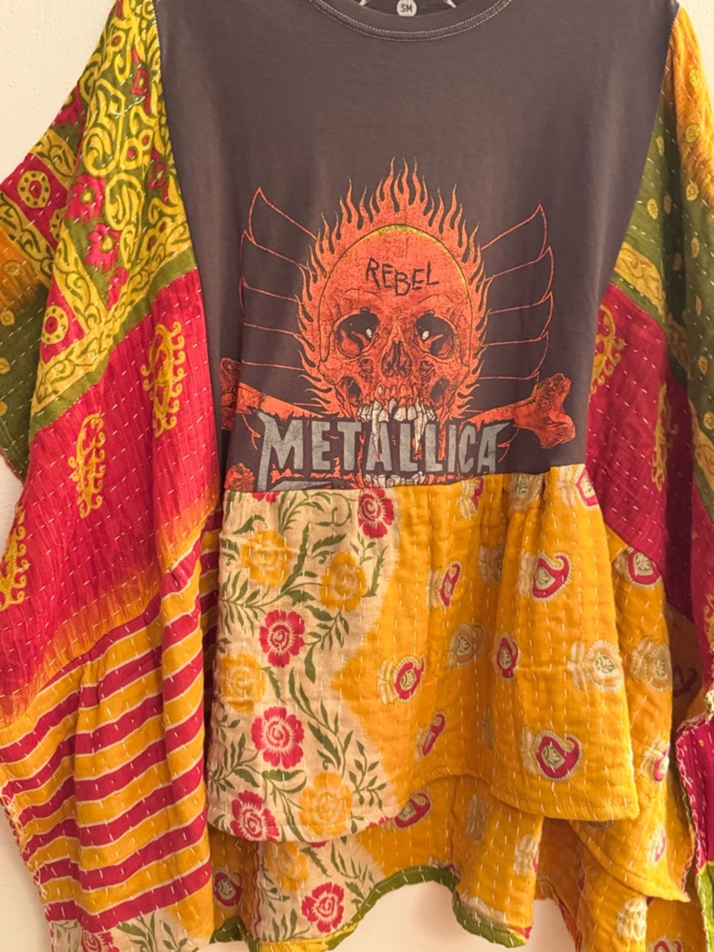 METALLICA Artisan Upcycle Tunic Poncho Festival Size Inclusive Granny D Original - Picture 3 of 6